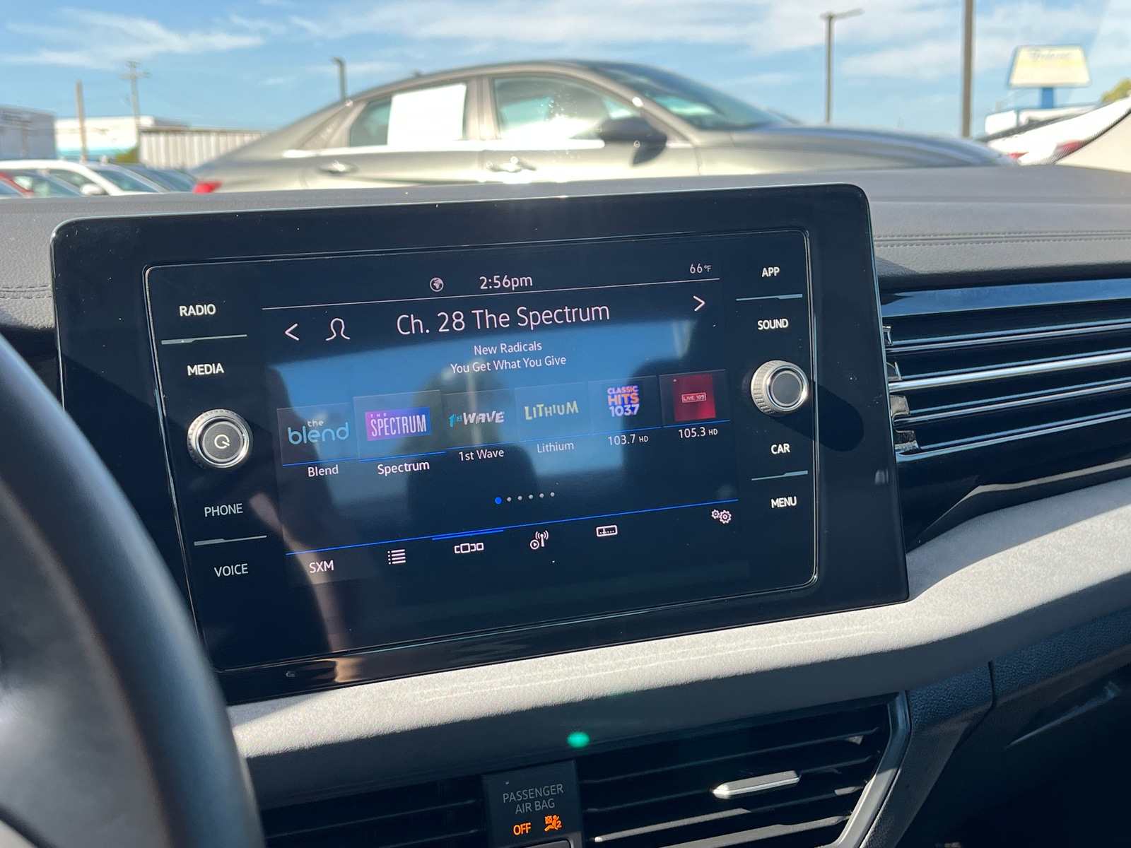 Thumbnail: 2025 Volkswagen Jetta - 4