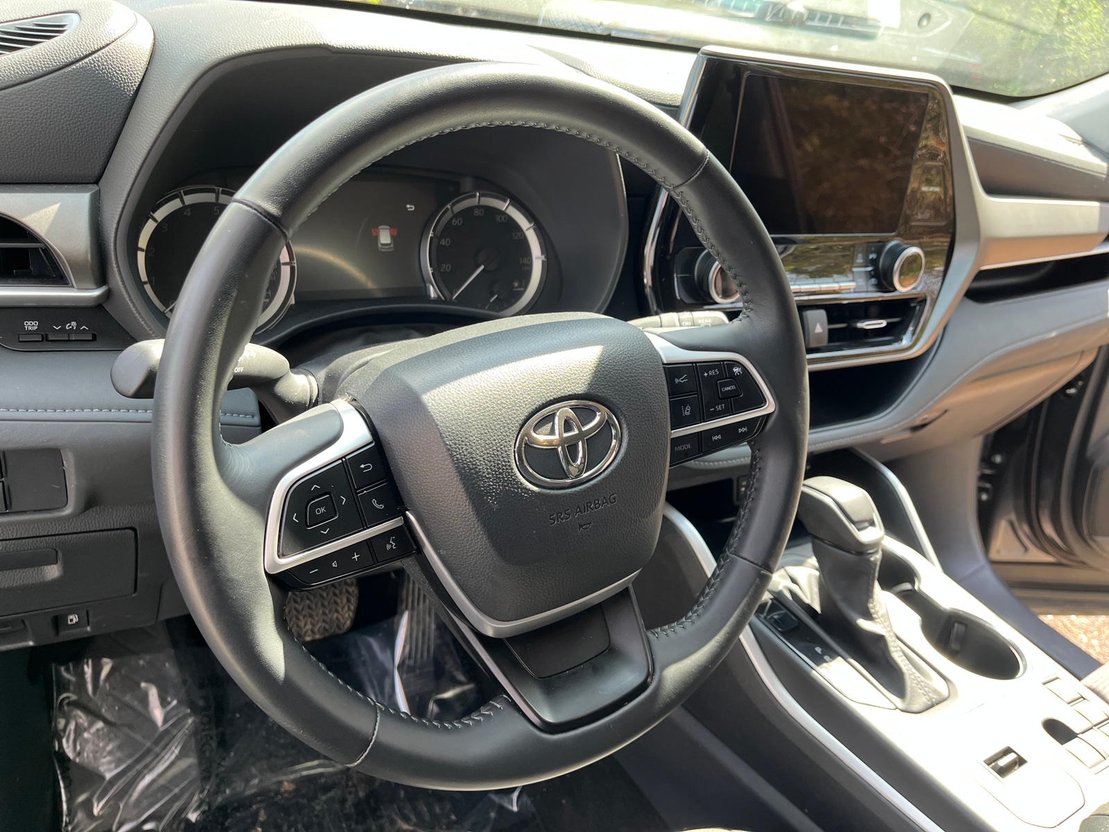 Thumbnail: 2025 Toyota Highlander - 5