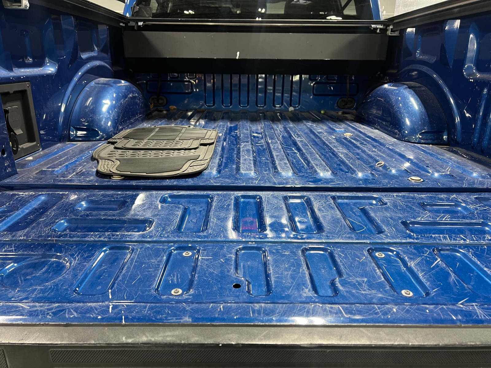 Thumbnail: 2022 Ford Econoline - 7