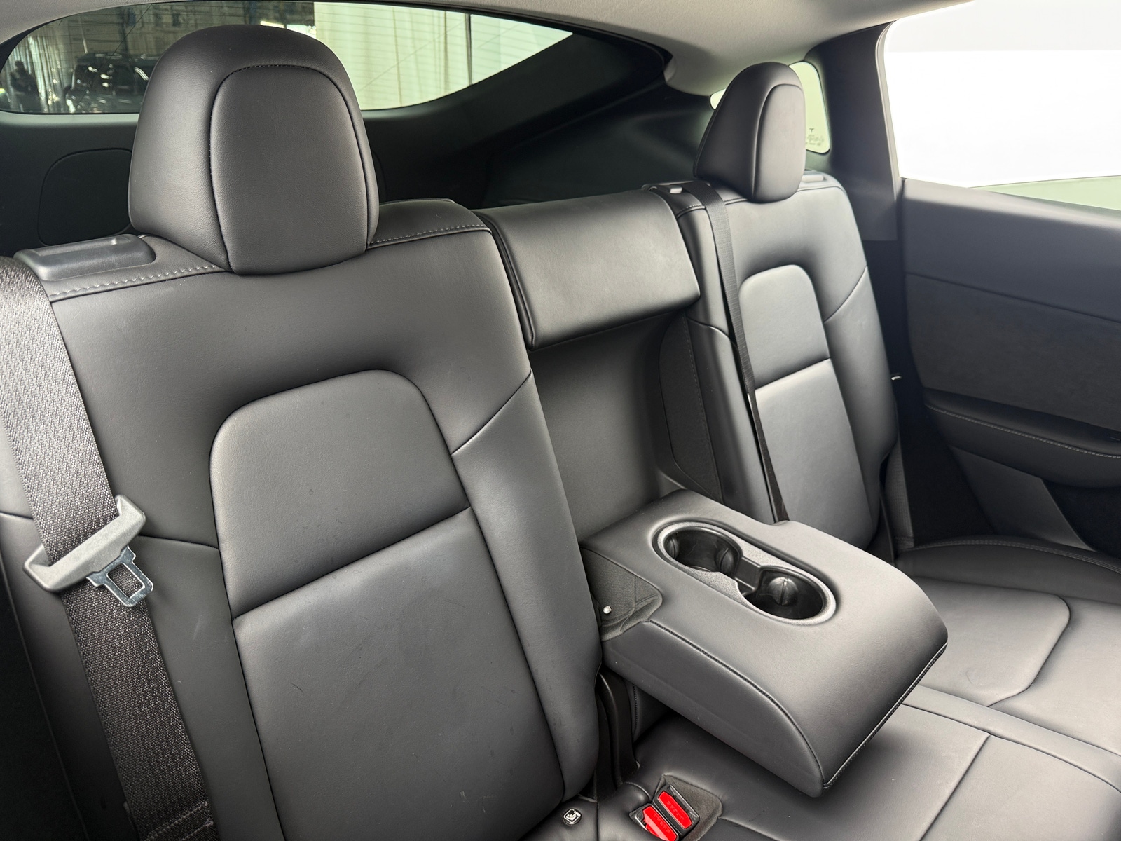 Thumbnail: 2023 Tesla Model Y - 4