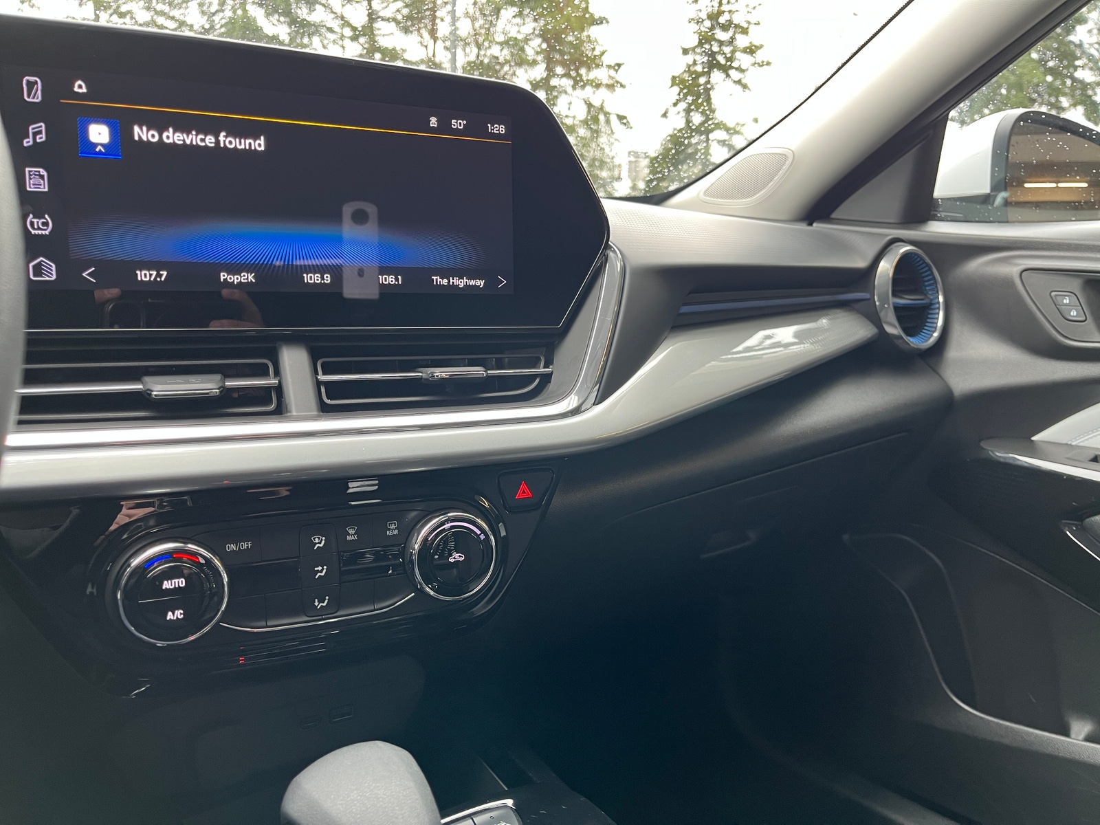 Thumbnail: 2025 Chevrolet Trax - 4