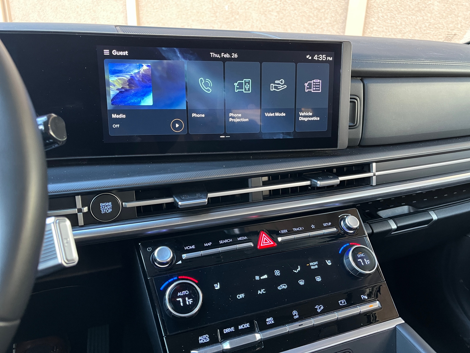 Thumbnail: 2025 Hyundai Santa Fe - 4