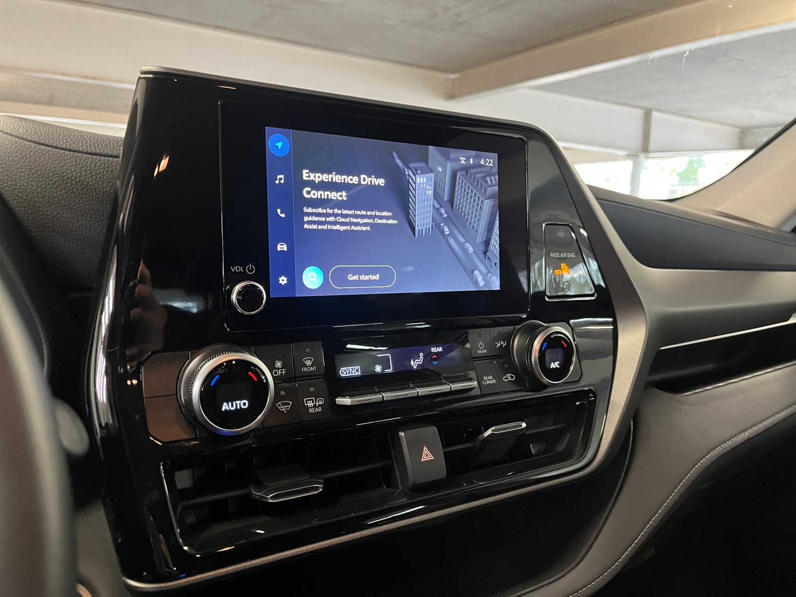 Thumbnail: 2025 Toyota Highlander - 4