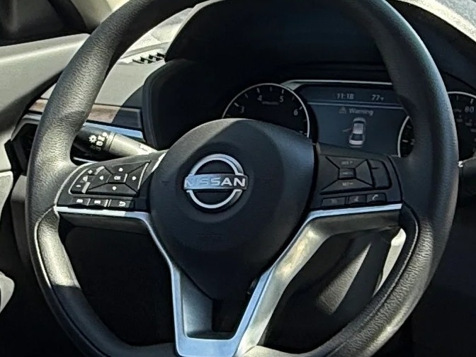 Thumbnail: 2025 Nissan Altima - 4