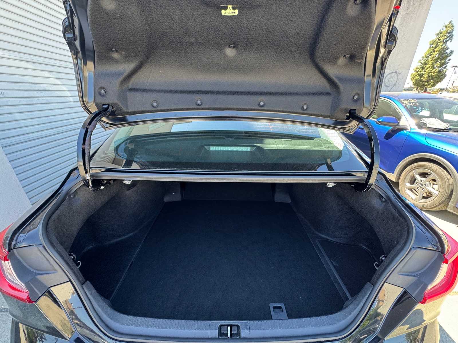 Thumbnail: 2025 Toyota Camry - 6