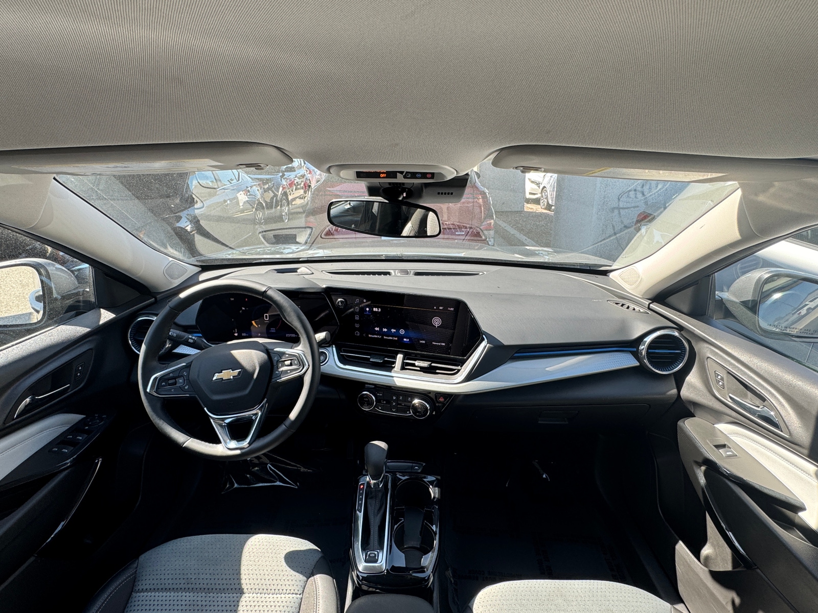 Thumbnail: 2025 Chevrolet Trax - 3