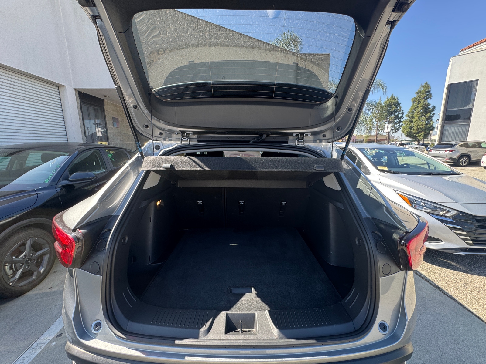 Thumbnail: 2025 Chevrolet Trax - 6