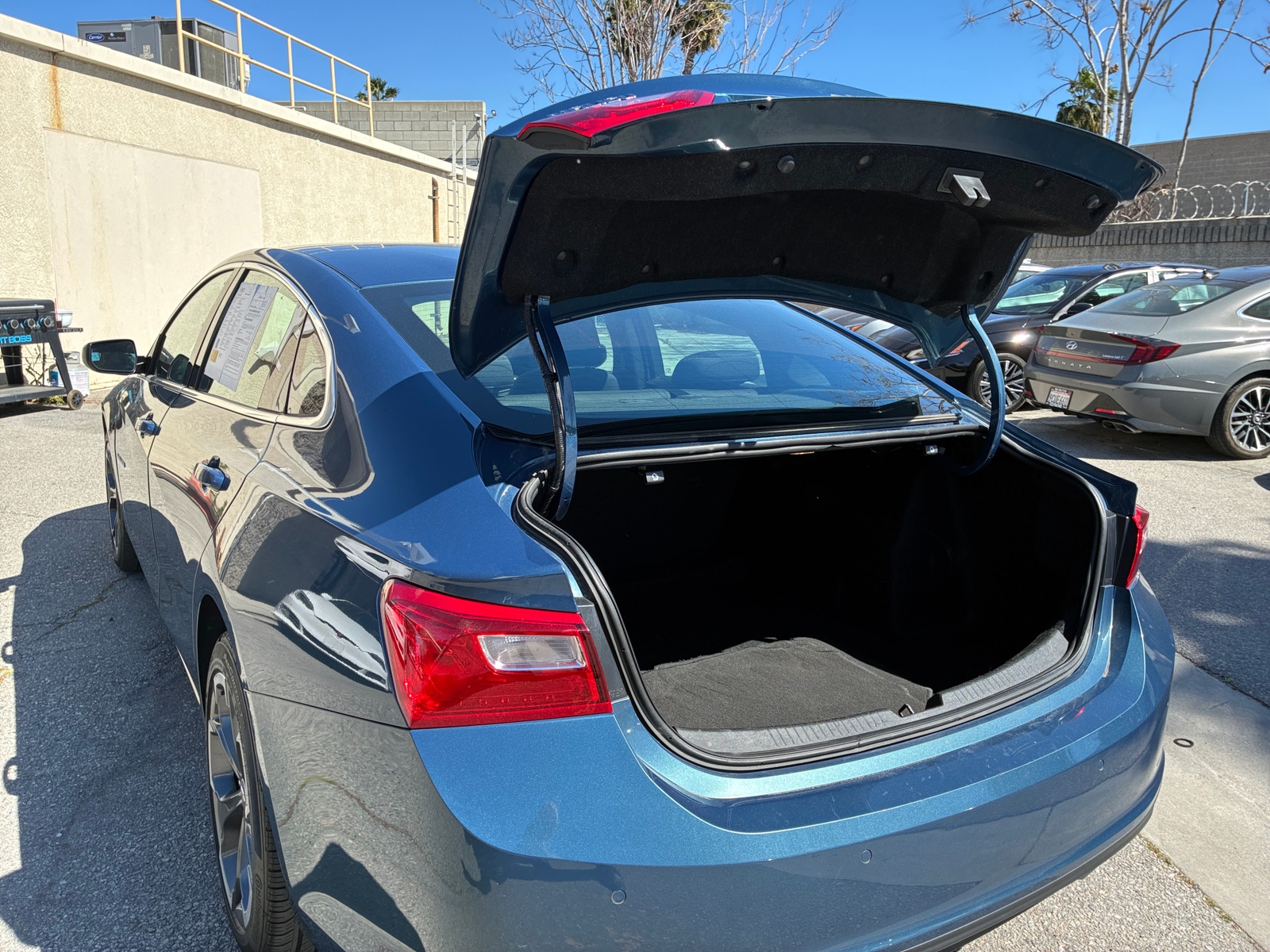 Thumbnail: 2024 Chevrolet Malibu - 6