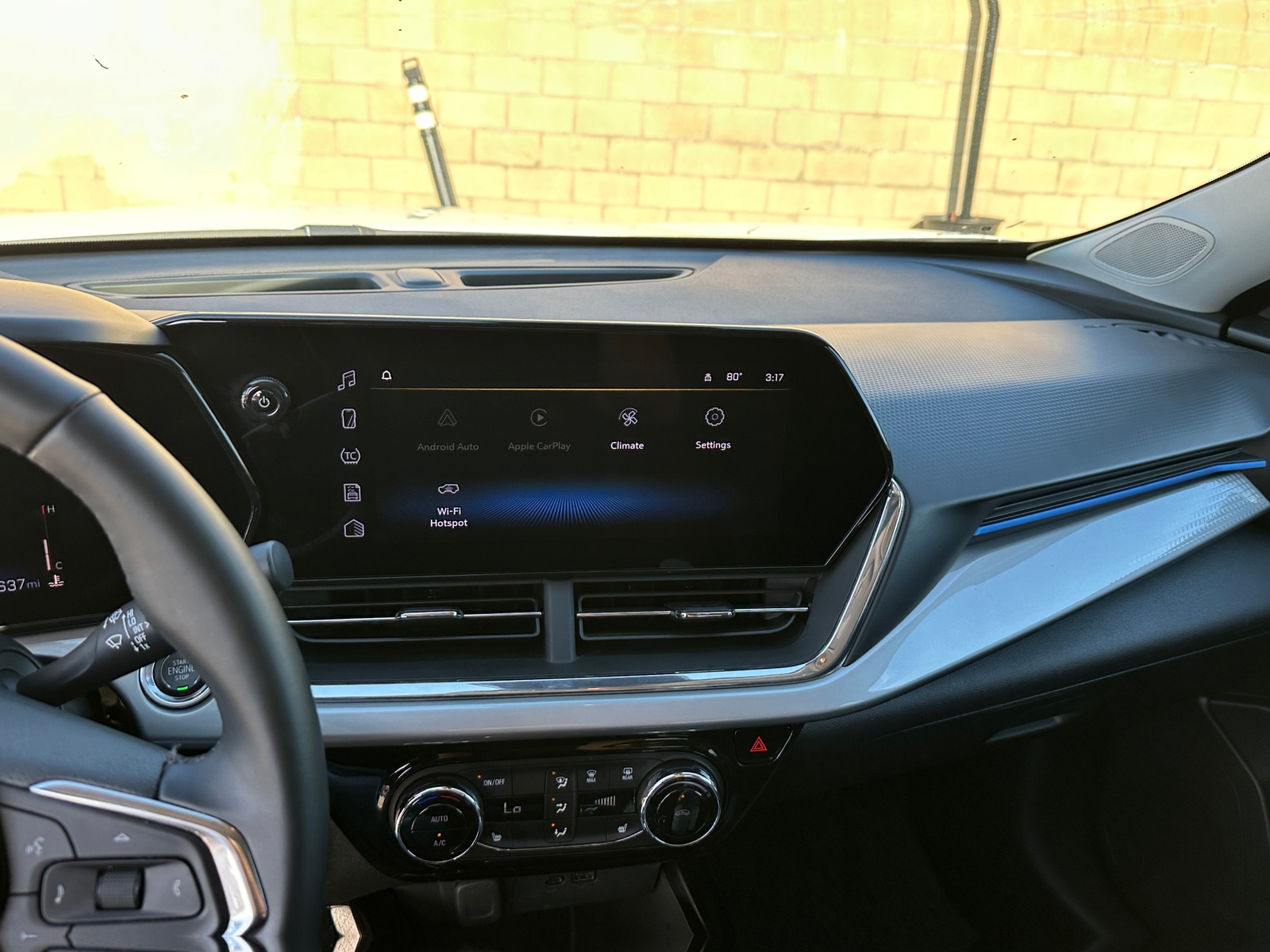 Thumbnail: 2025 Chevrolet Trax - 4