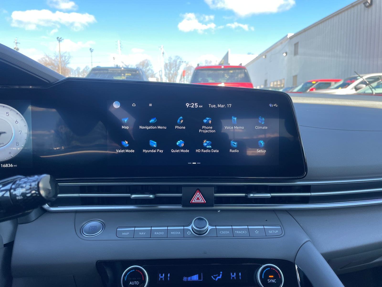 Thumbnail: 2025 Hyundai Elantra - 4