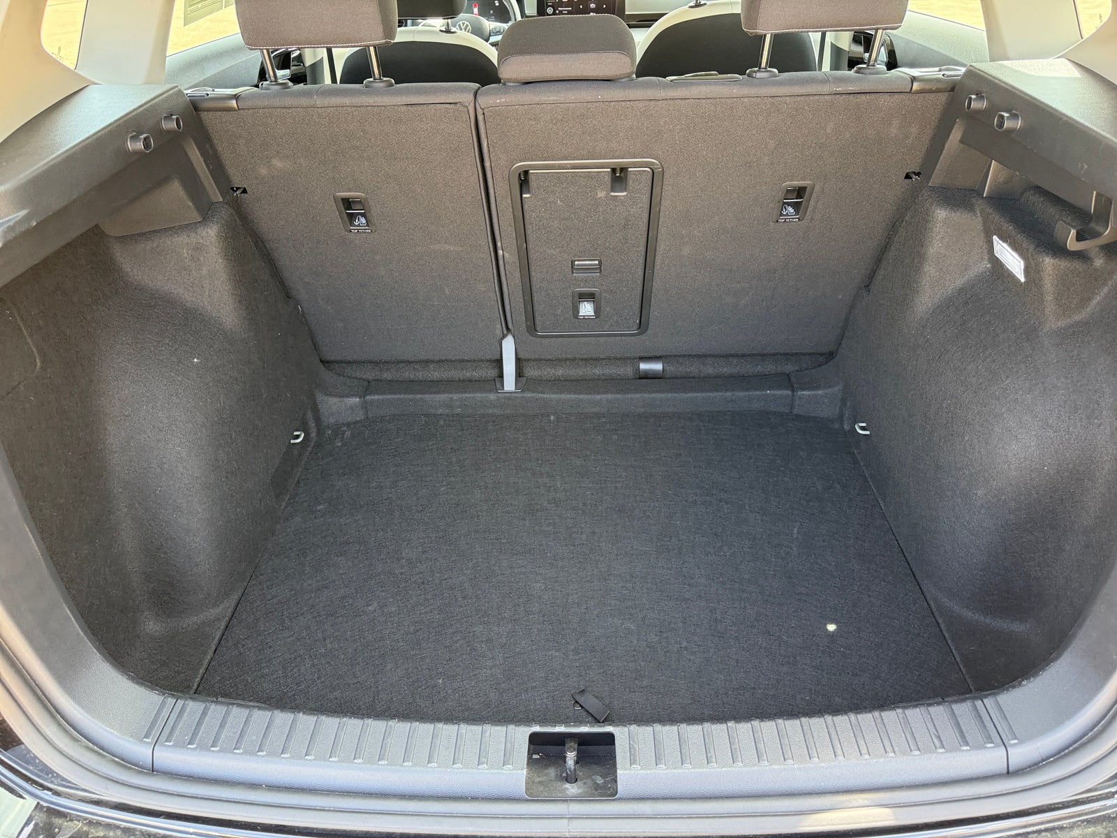 Thumbnail: 2025 Volkswagen Taos - 7