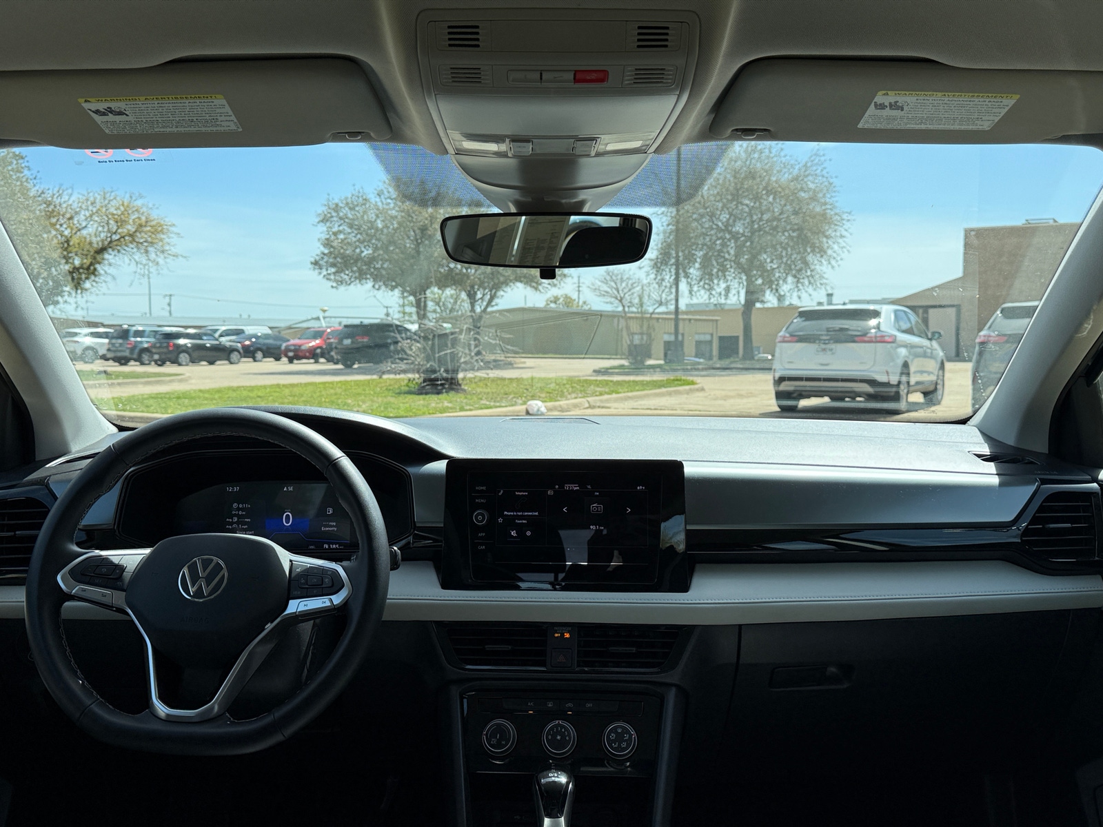 Thumbnail: 2025 Volkswagen Taos - 3