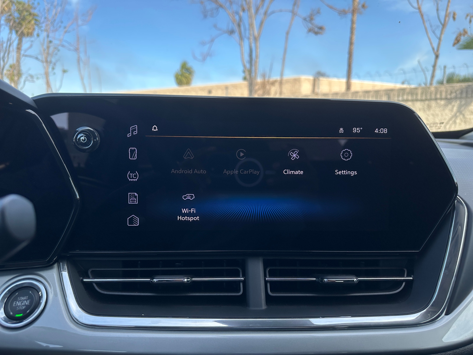 Thumbnail: 2025 Chevrolet Trax - 4