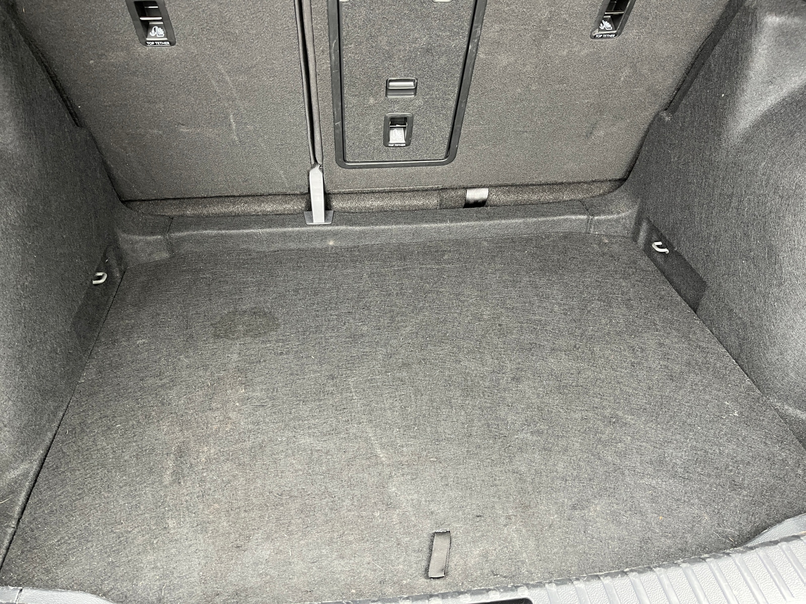 Thumbnail: 2025 Volkswagen Taos - 6