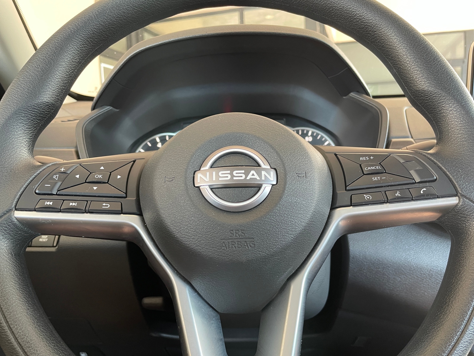 Thumbnail: 2025 Nissan Altima - 5