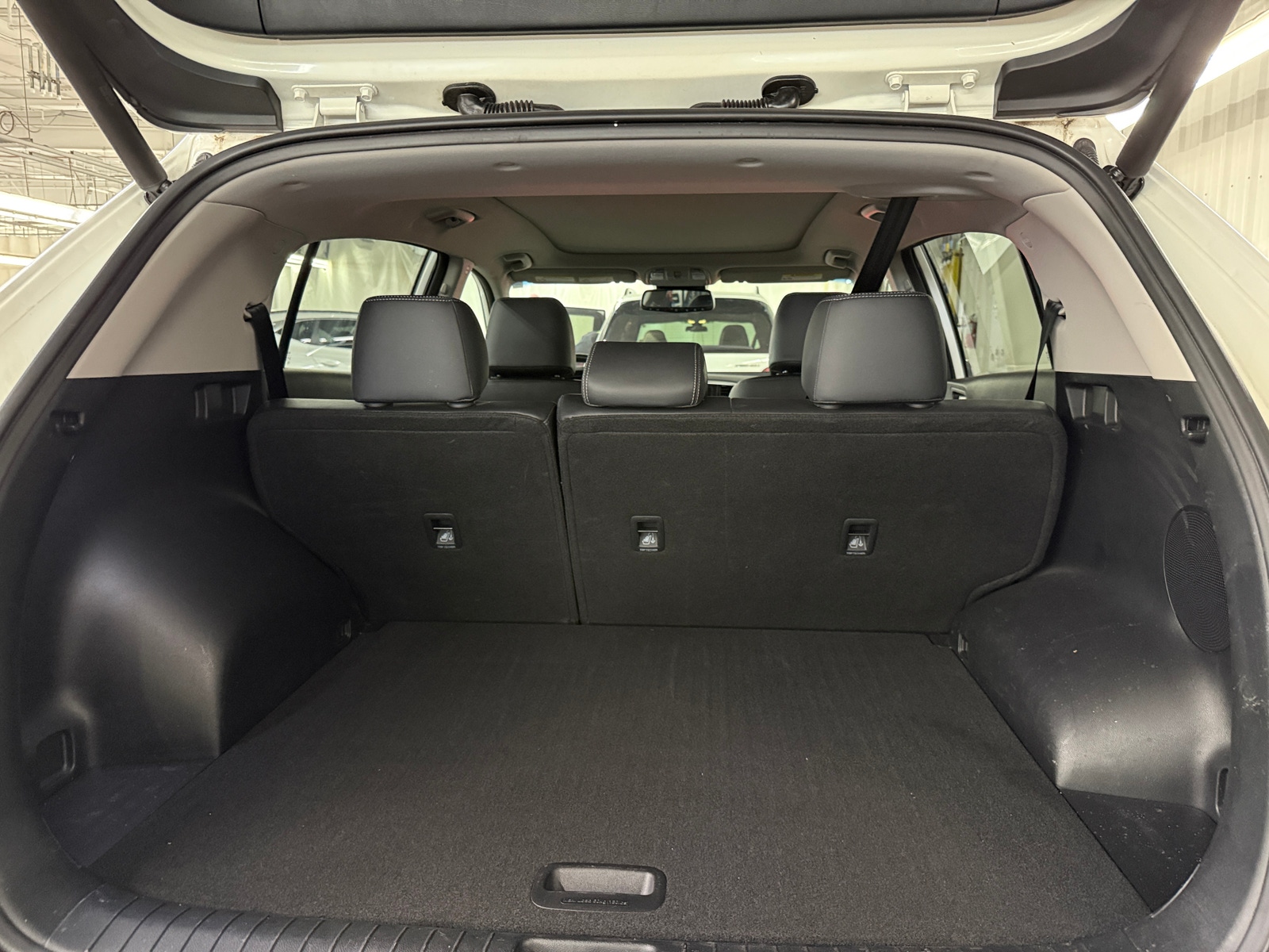 Thumbnail: 2020 Kia Sportage - 6