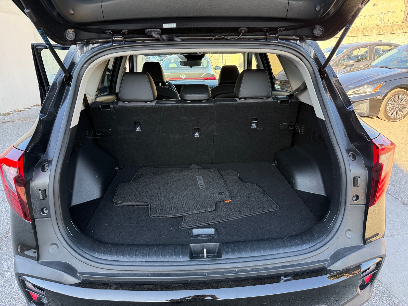 Thumbnail: 2025 Kia Seltos - 6