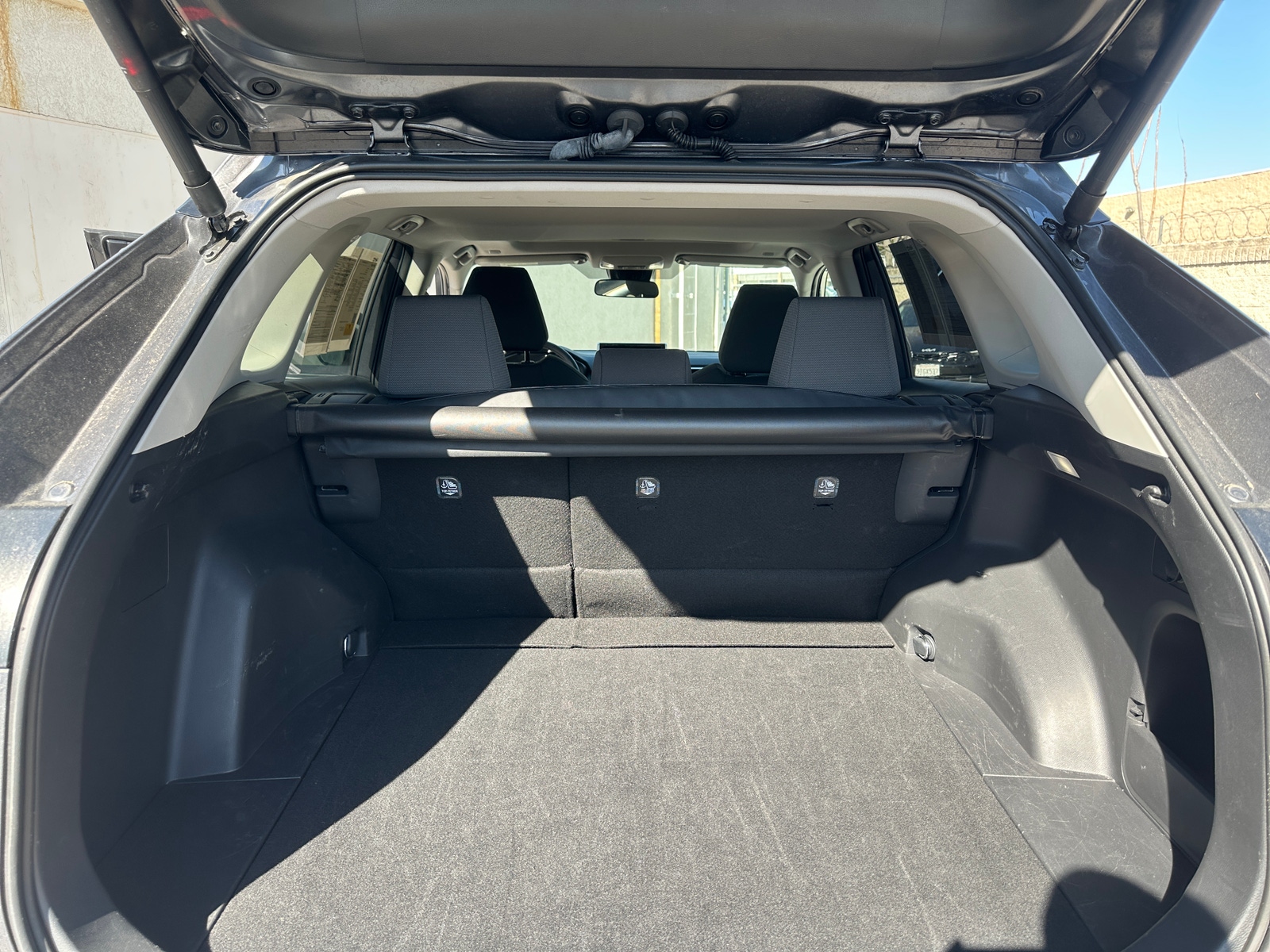 Thumbnail: 2025 Toyota RAV4 - 6