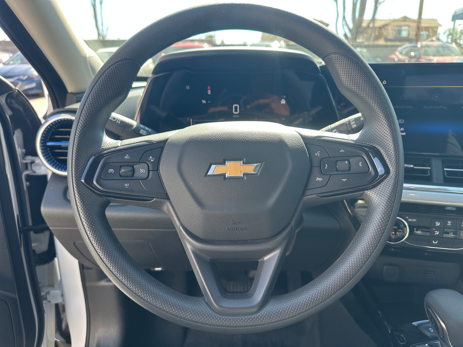 Thumbnail: 2025 Chevrolet Trax - 5