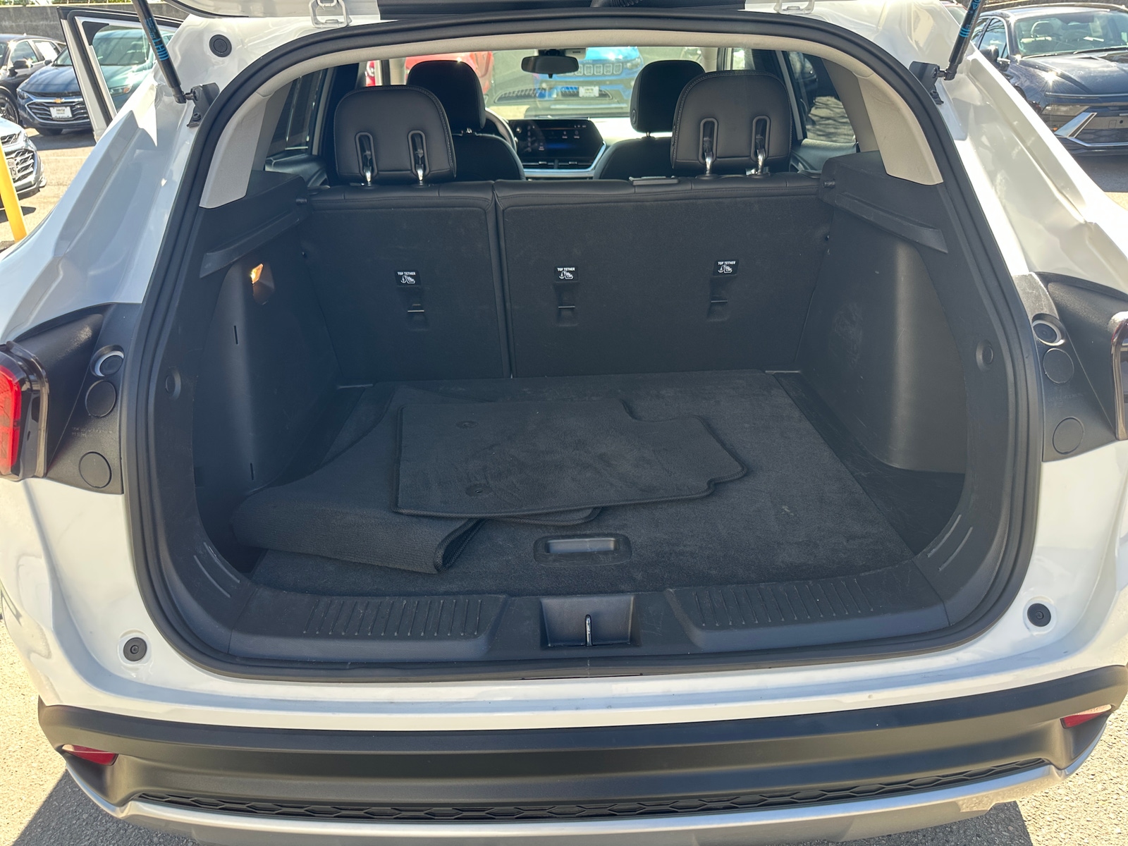 Thumbnail: 2025 Chevrolet Trax - 6