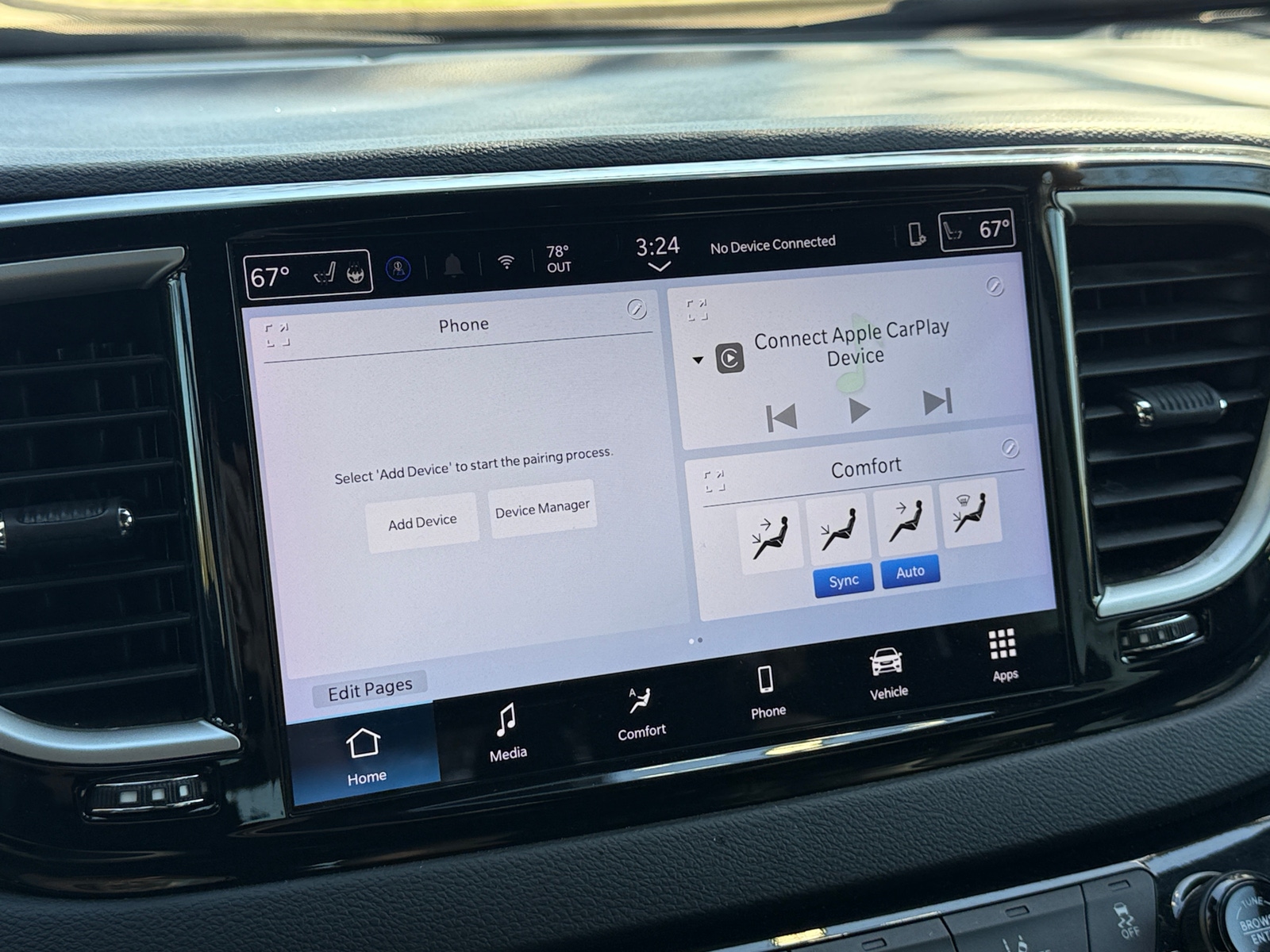 Thumbnail: 2025 Chrysler Pacifica - 4