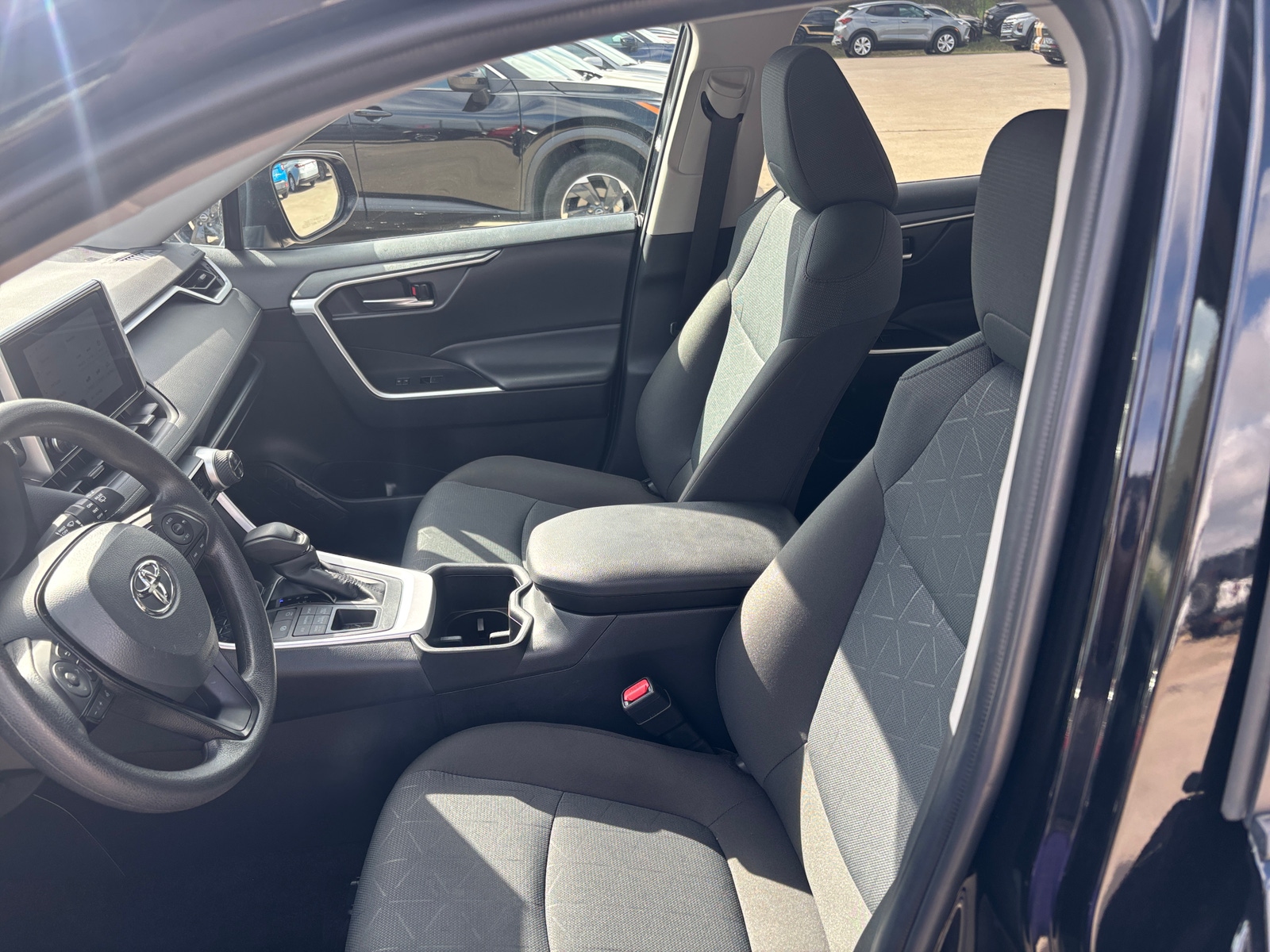 Thumbnail: 2025 Toyota RAV4 - 2