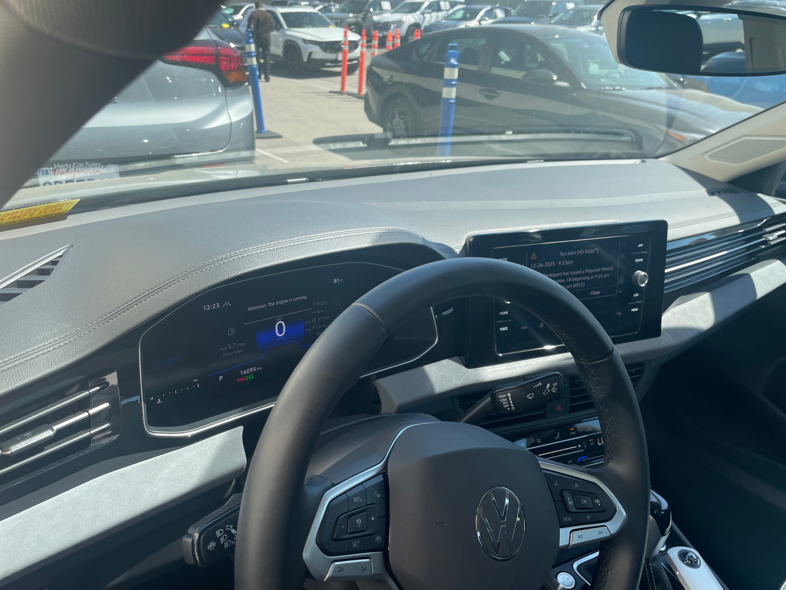 Thumbnail: 2025 Volkswagen Jetta - 3