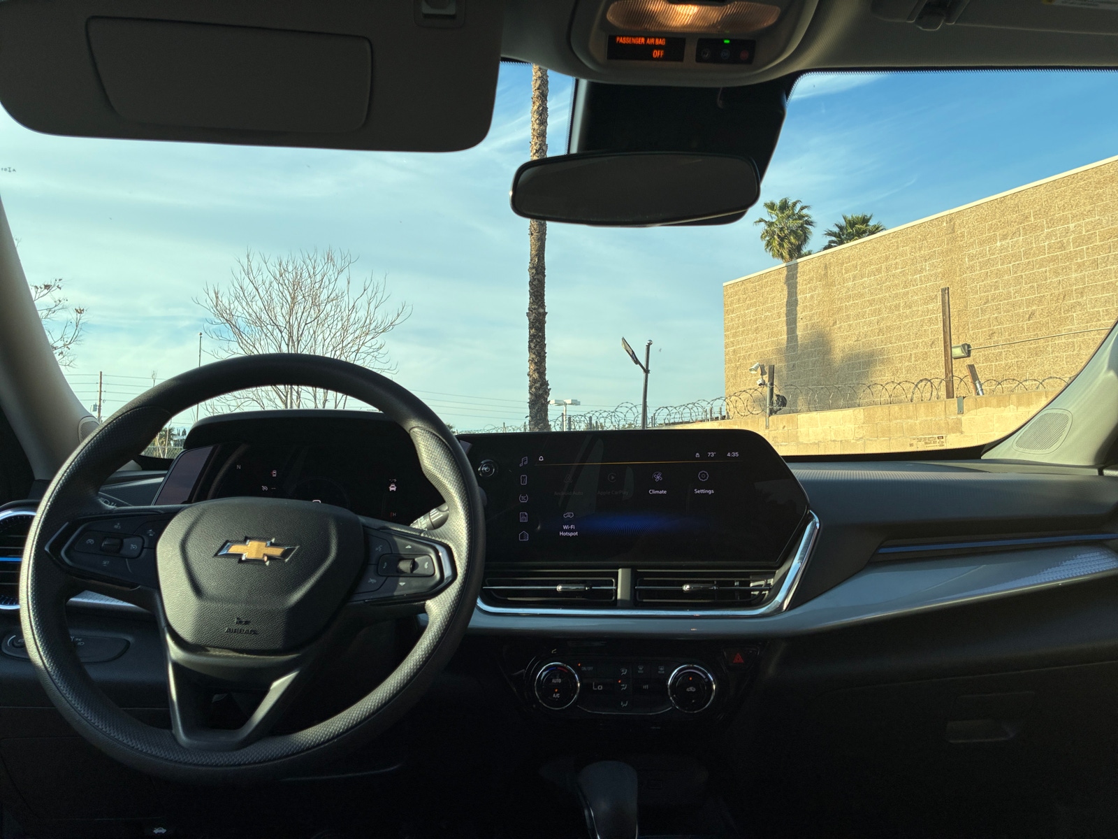 Thumbnail: 2025 Chevrolet Trax - 3