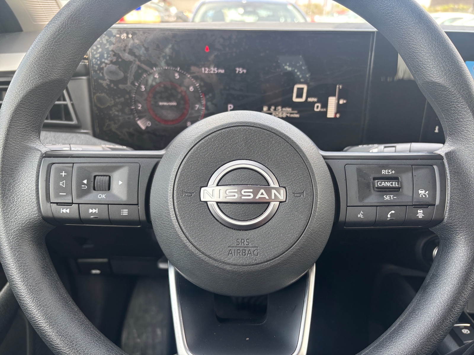 Thumbnail: 2025 Nissan Kicks - 5