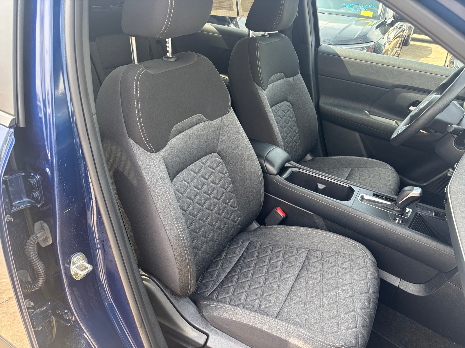 Thumbnail: 2025 Nissan Kicks - 2