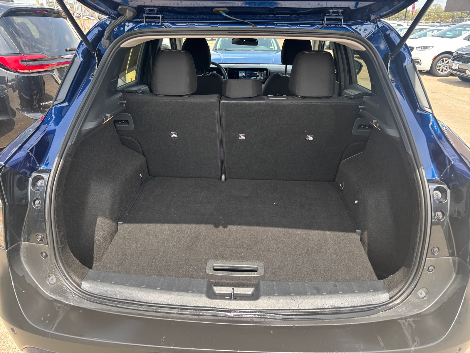 Thumbnail: 2025 Nissan Kicks - 6