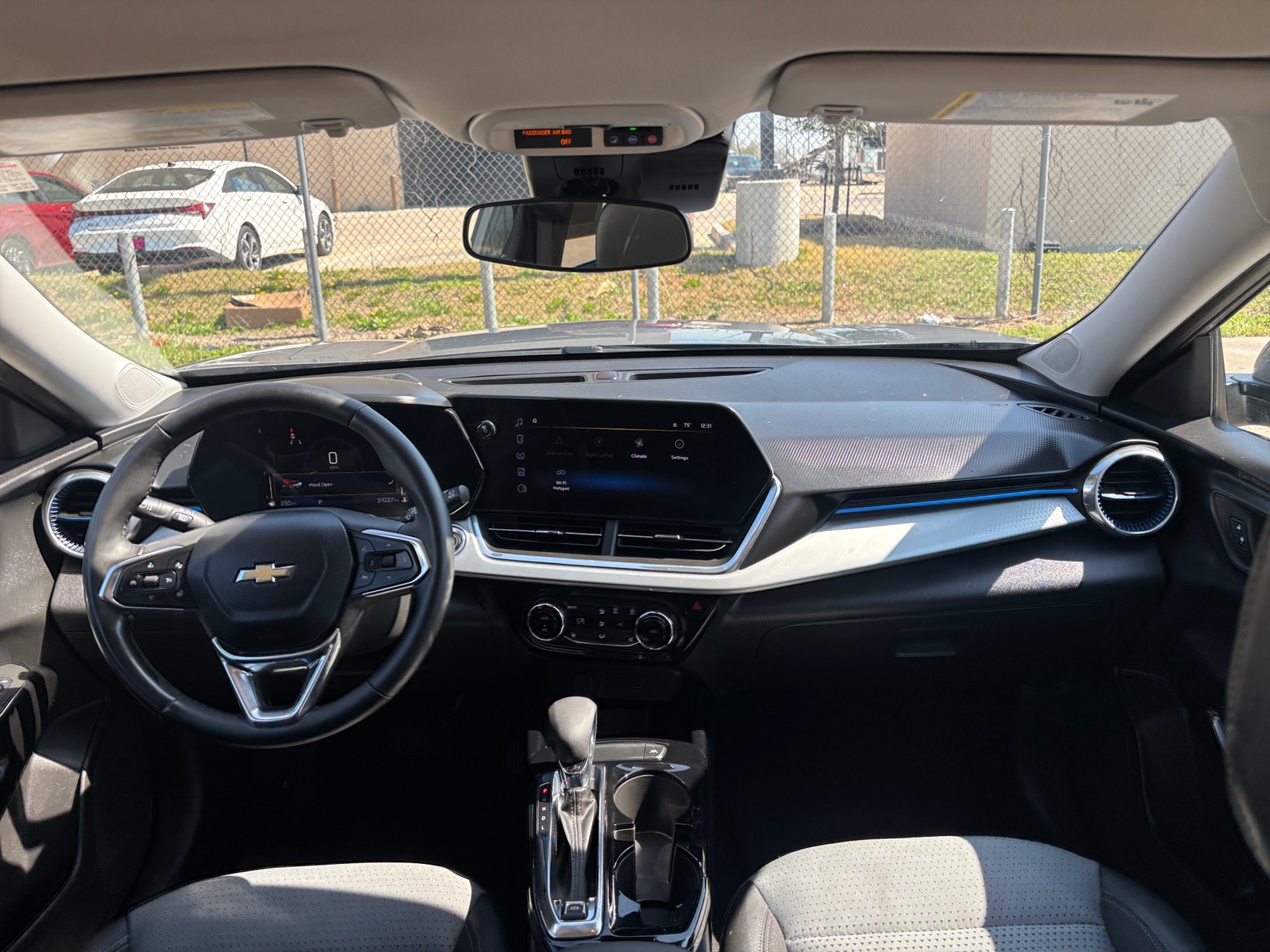 Thumbnail: 2025 Chevrolet Trax - 3