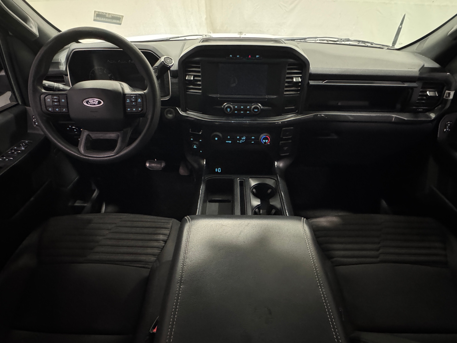 Thumbnail: 2021 Ford Econoline - 3