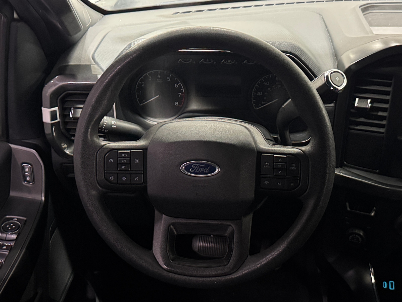 Thumbnail: 2021 Ford Econoline - 5