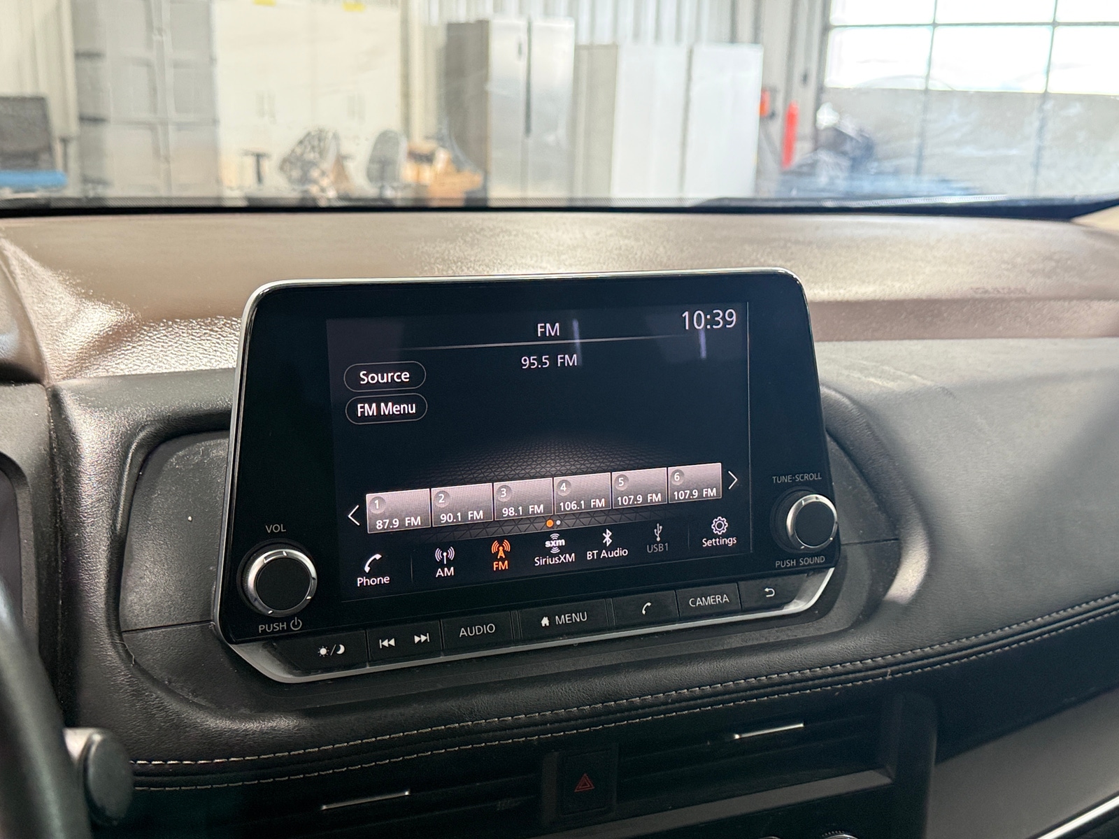 Thumbnail: 2023 Nissan Rogue - 4