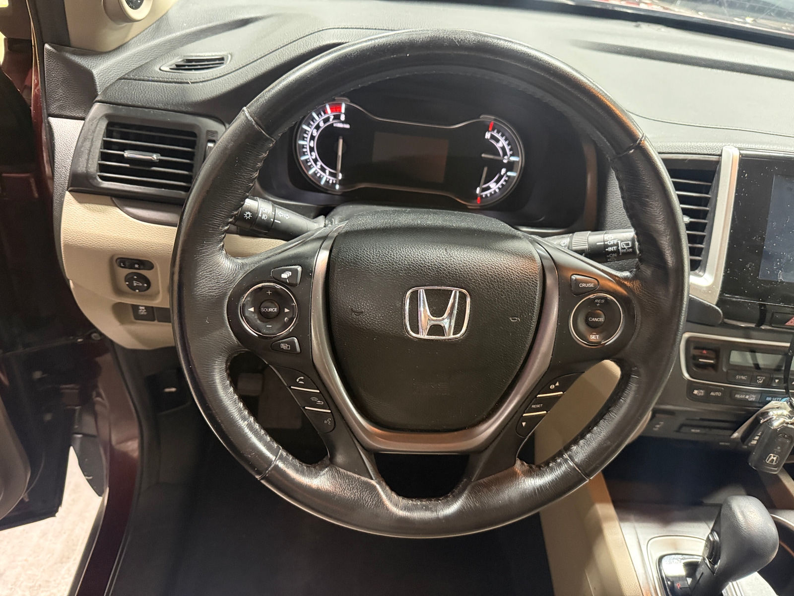 Thumbnail: 2018 Honda Pilot - 4