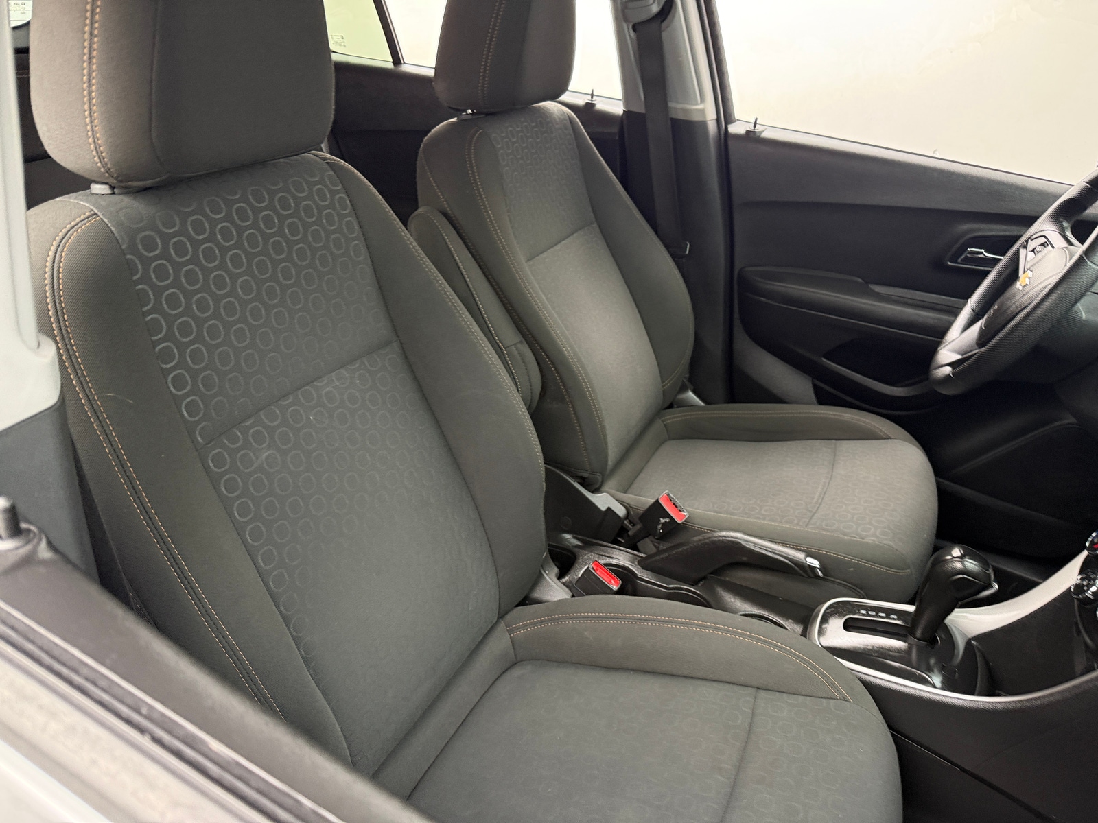 Thumbnail: 2021 Chevrolet Trax - 2