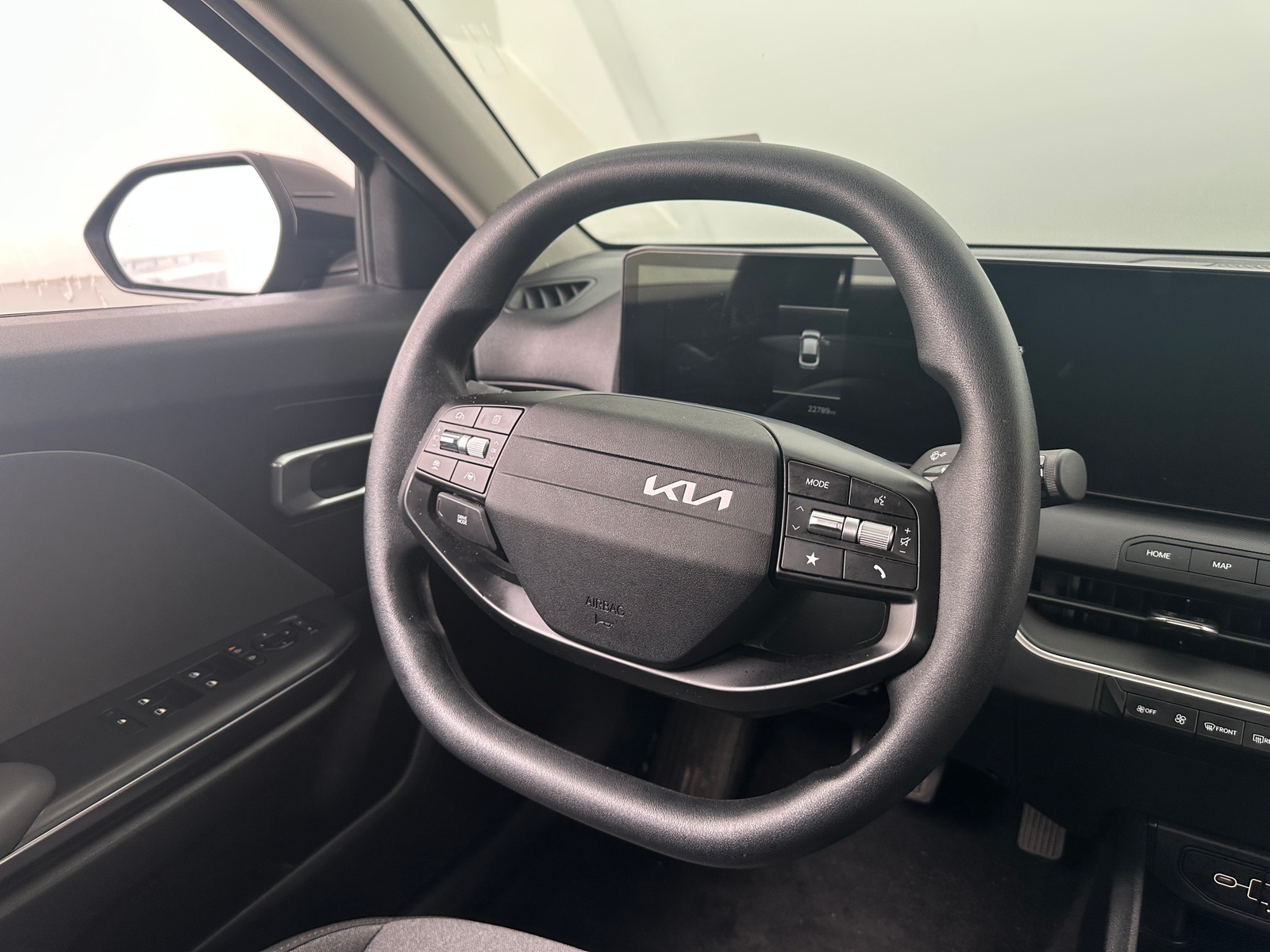 Thumbnail: 2025 Kia K4 - 5