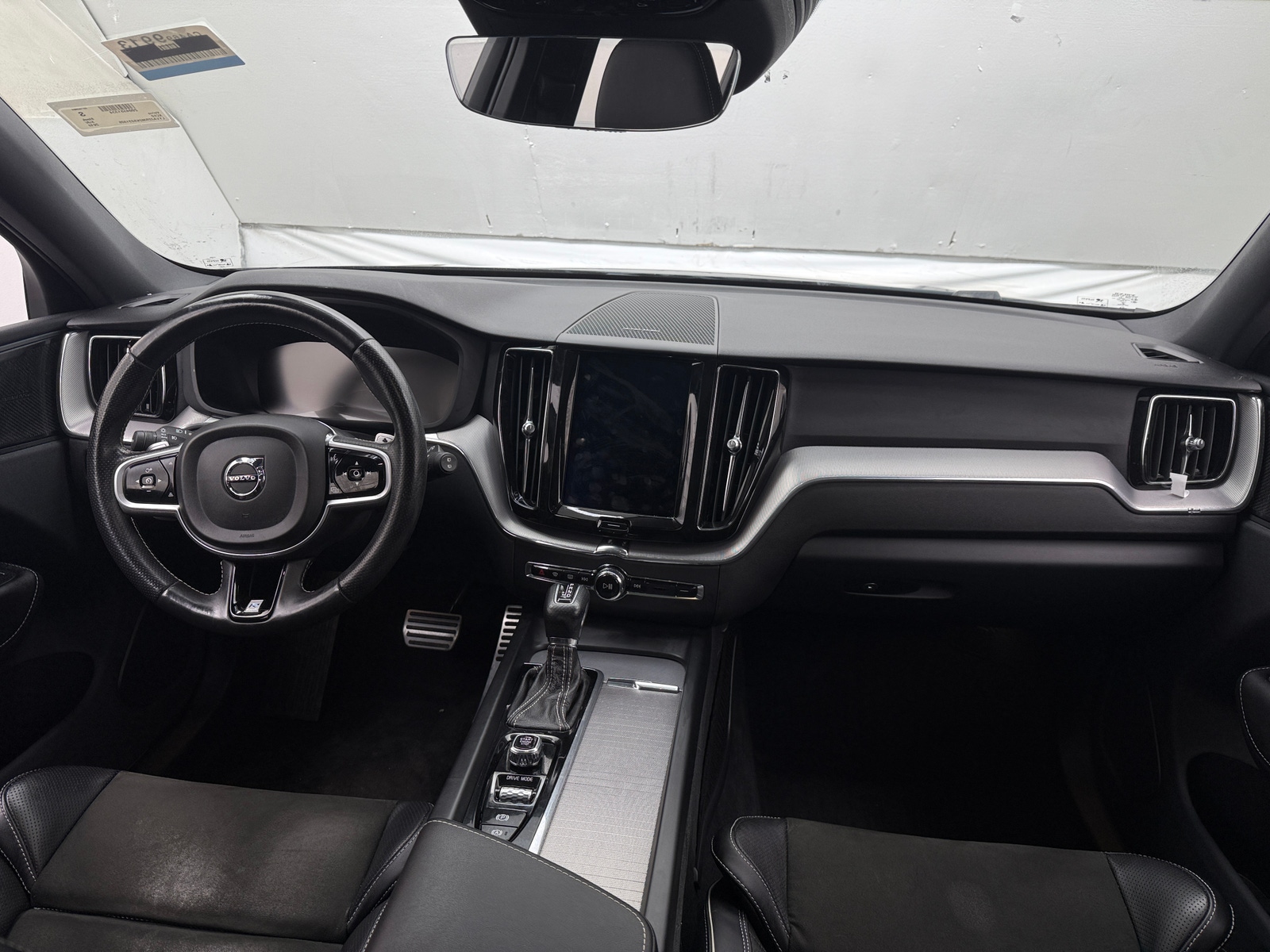 Thumbnail: 2019 Volvo XC60 - 2