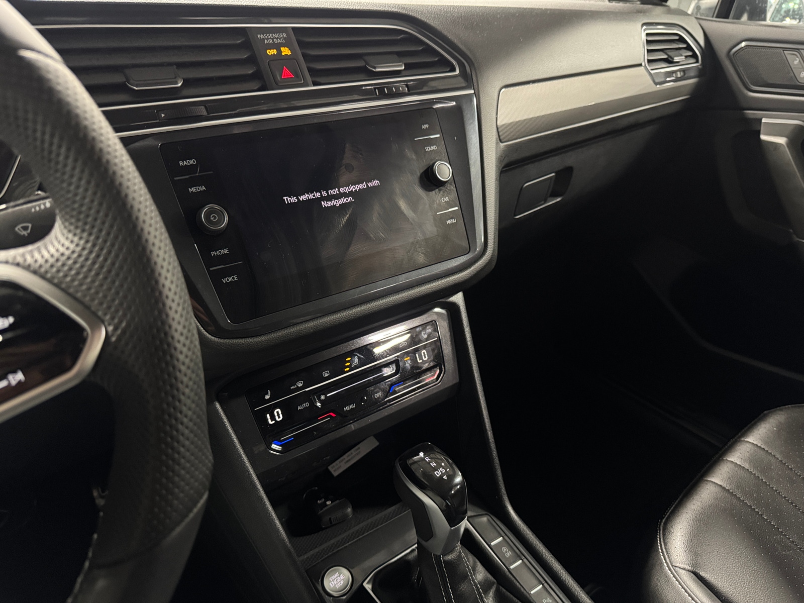 Thumbnail: 2024 Volkswagen Tiguan - 3