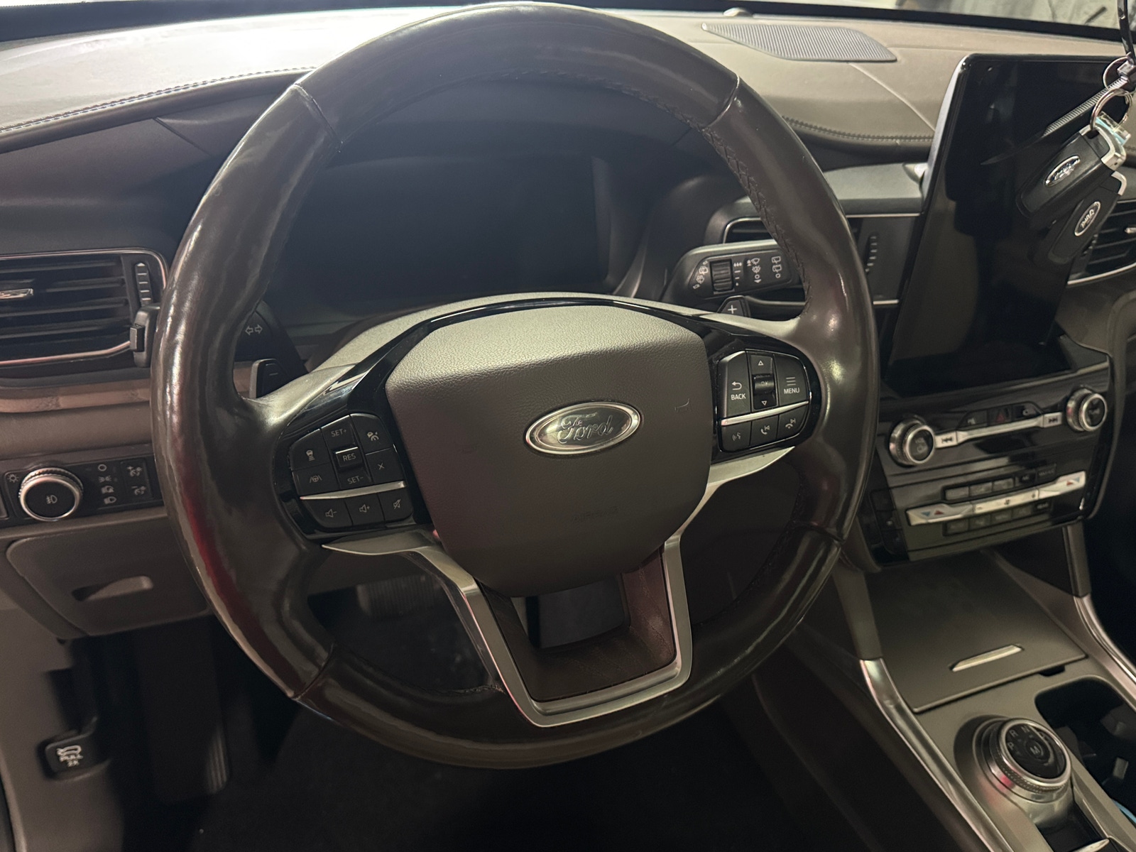 Thumbnail: 2021 Ford Explorer - 4