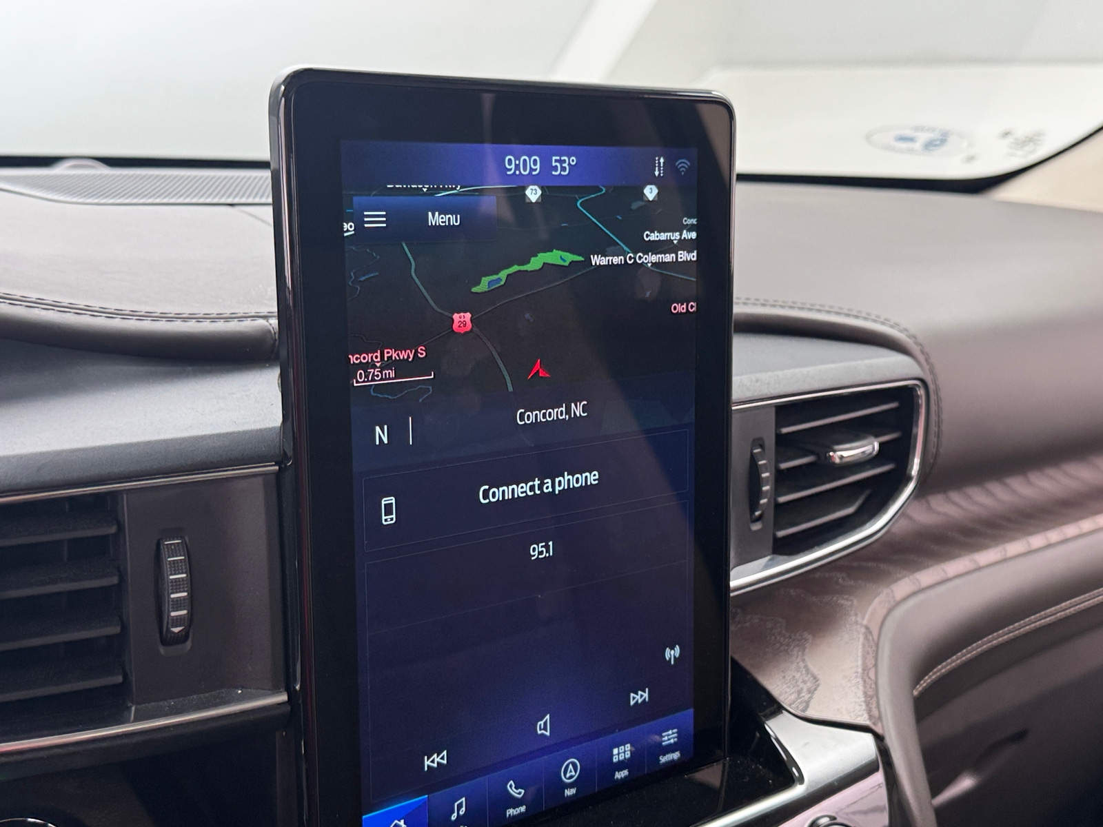 Thumbnail: 2021 Ford Explorer - 3