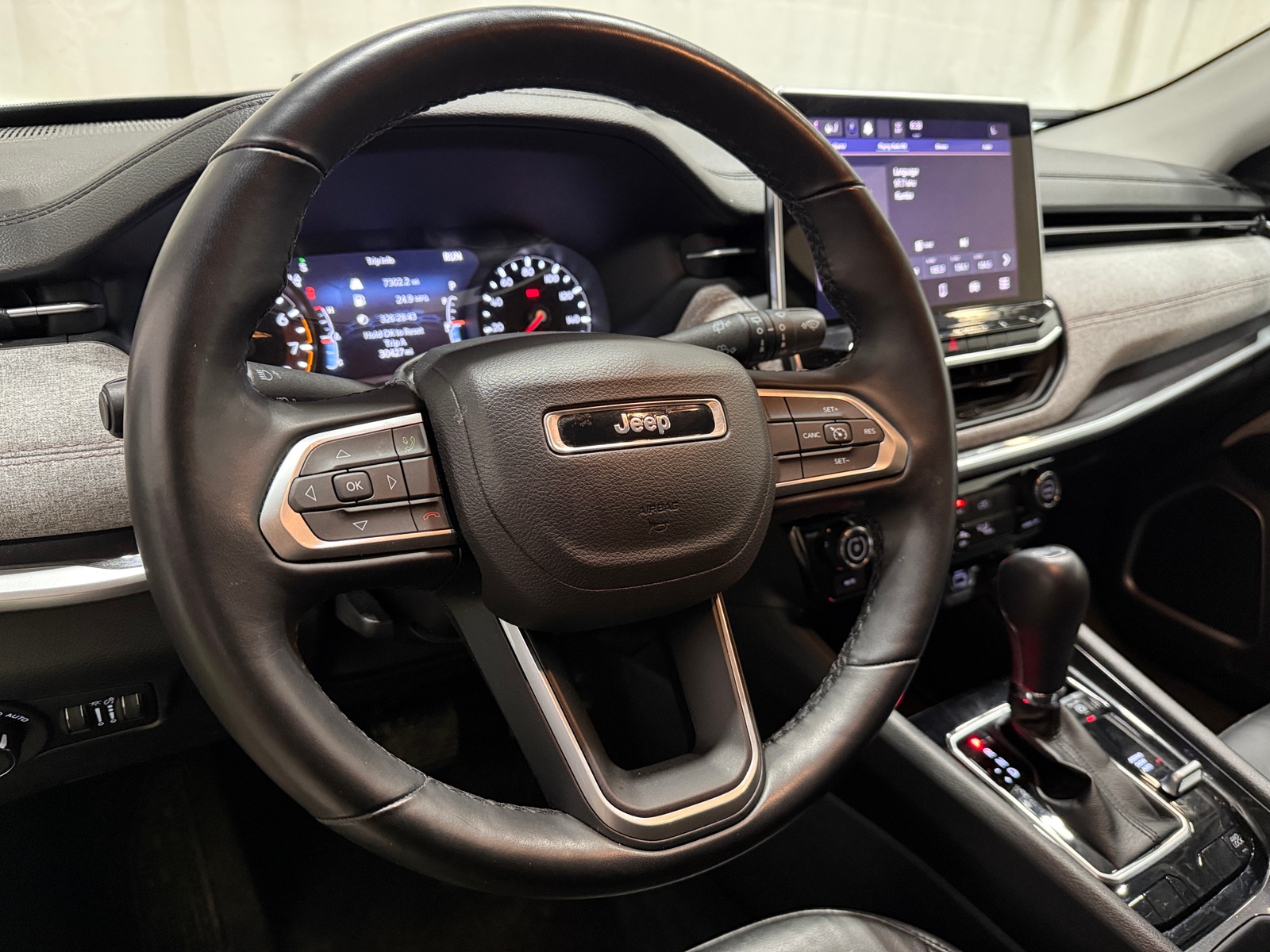 Thumbnail: 2022 Jeep Compass - 4