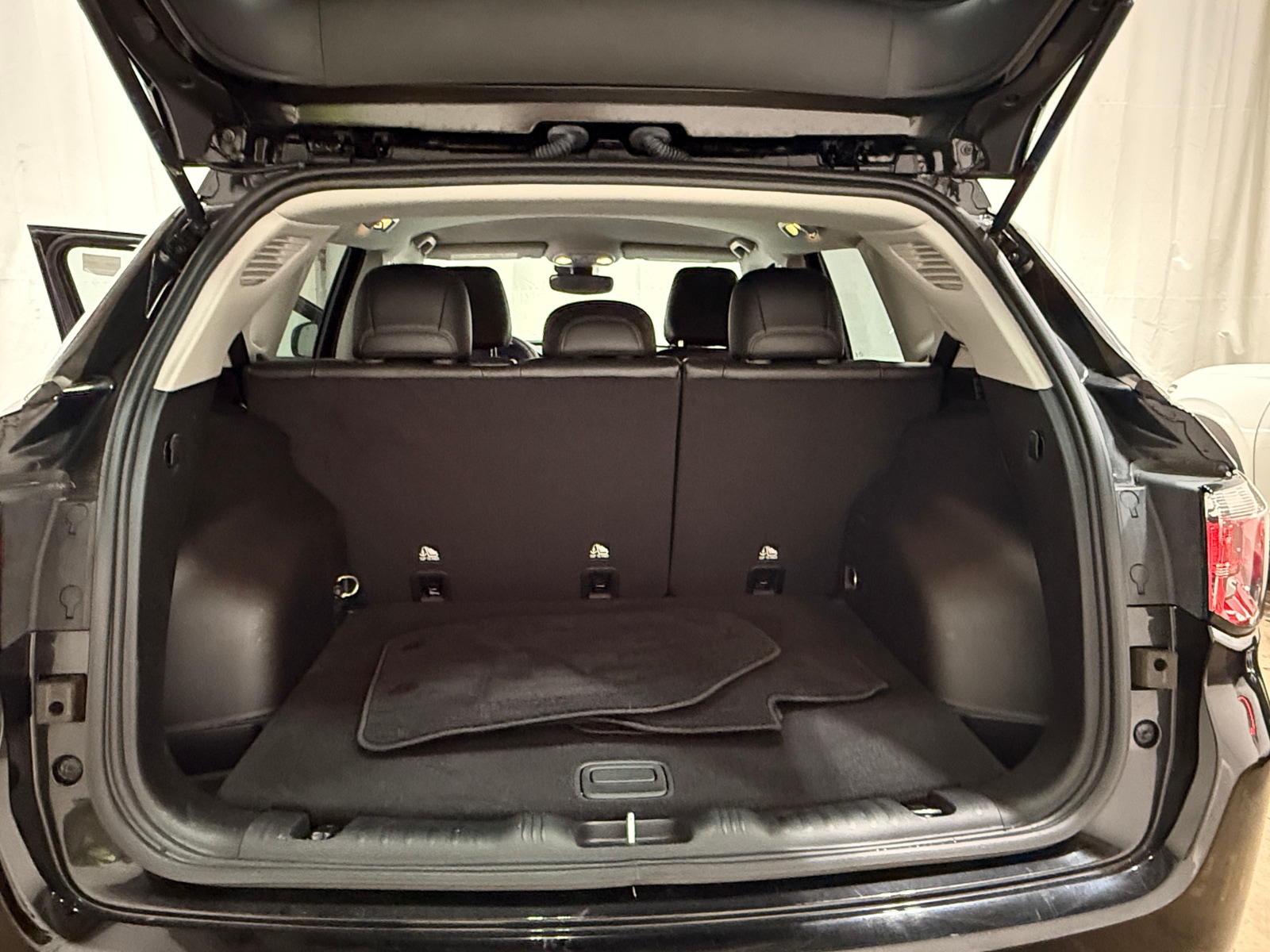 Thumbnail: 2022 Jeep Compass - 6