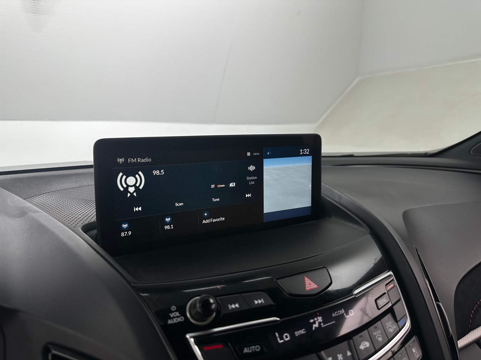 Thumbnail: 2023 Acura RDX - 3