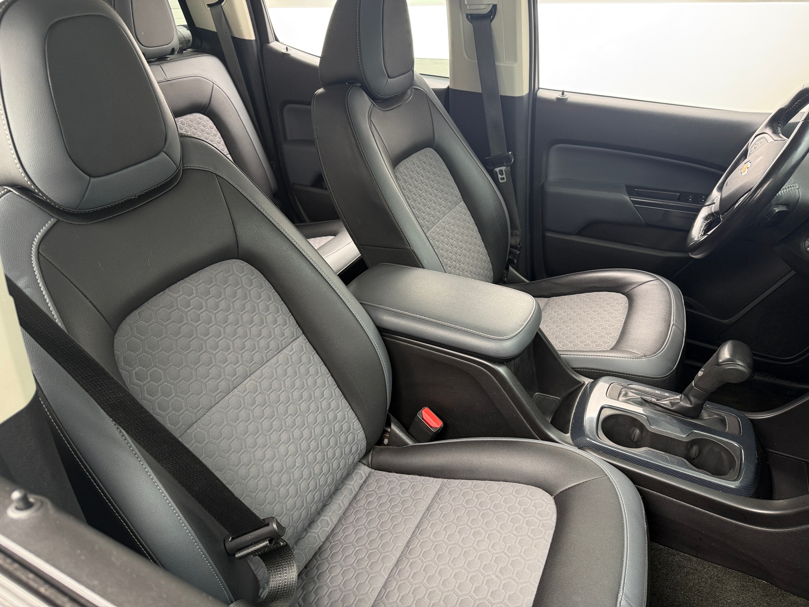 Thumbnail: 2017 Chevrolet Colorado - 2