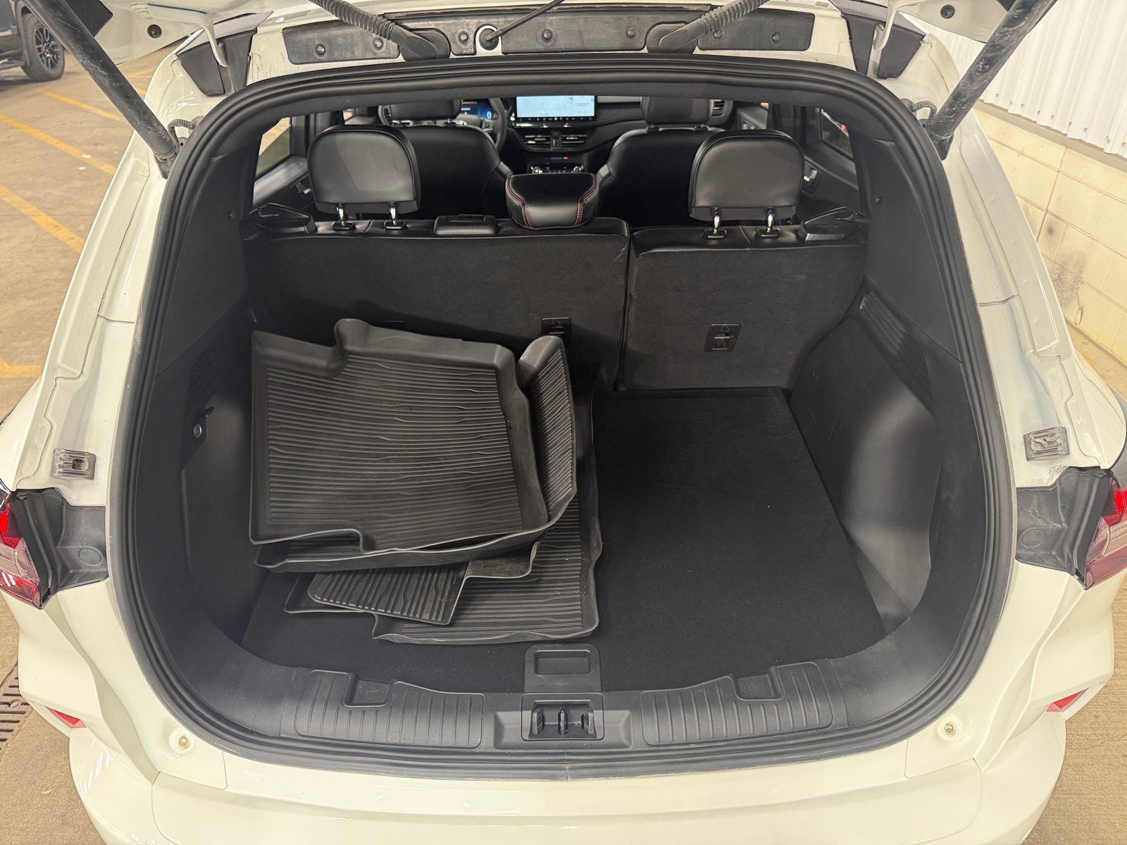 Thumbnail: 2024 Ford Escape - 6