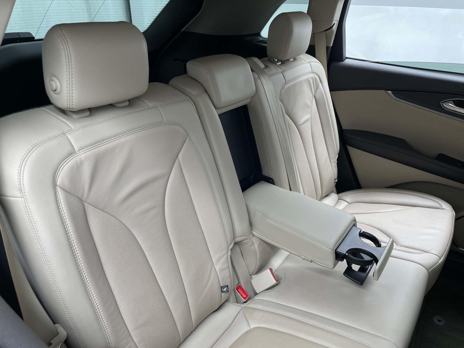 Thumbnail: 2019 Lincoln Nautilus - 5