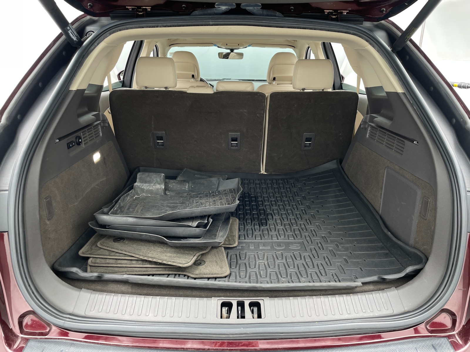 Thumbnail: 2019 Lincoln Nautilus - 6