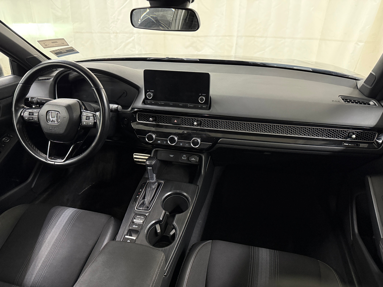 Thumbnail: 2023 Honda Civic - 3